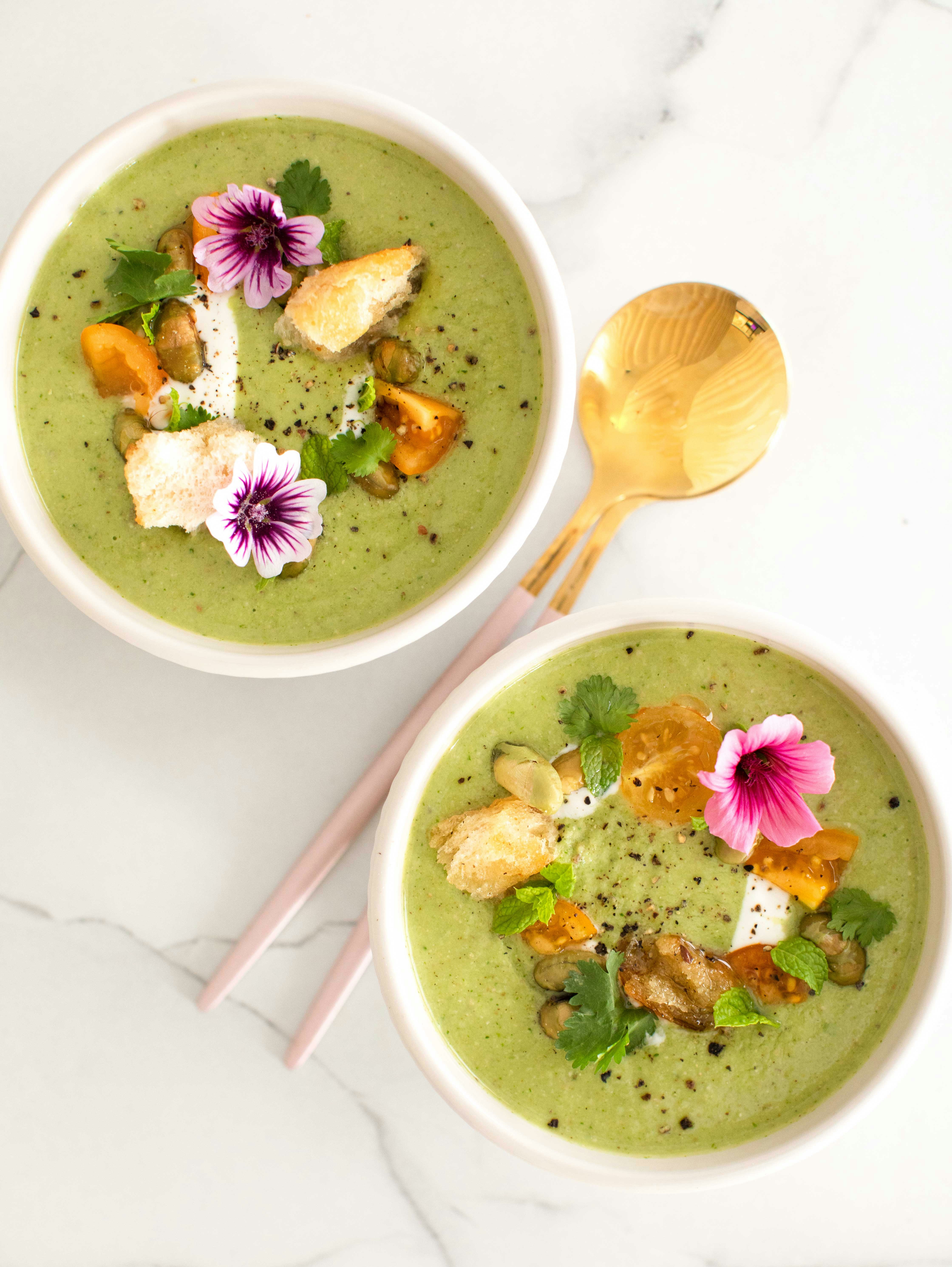 Soupe froide de courgette