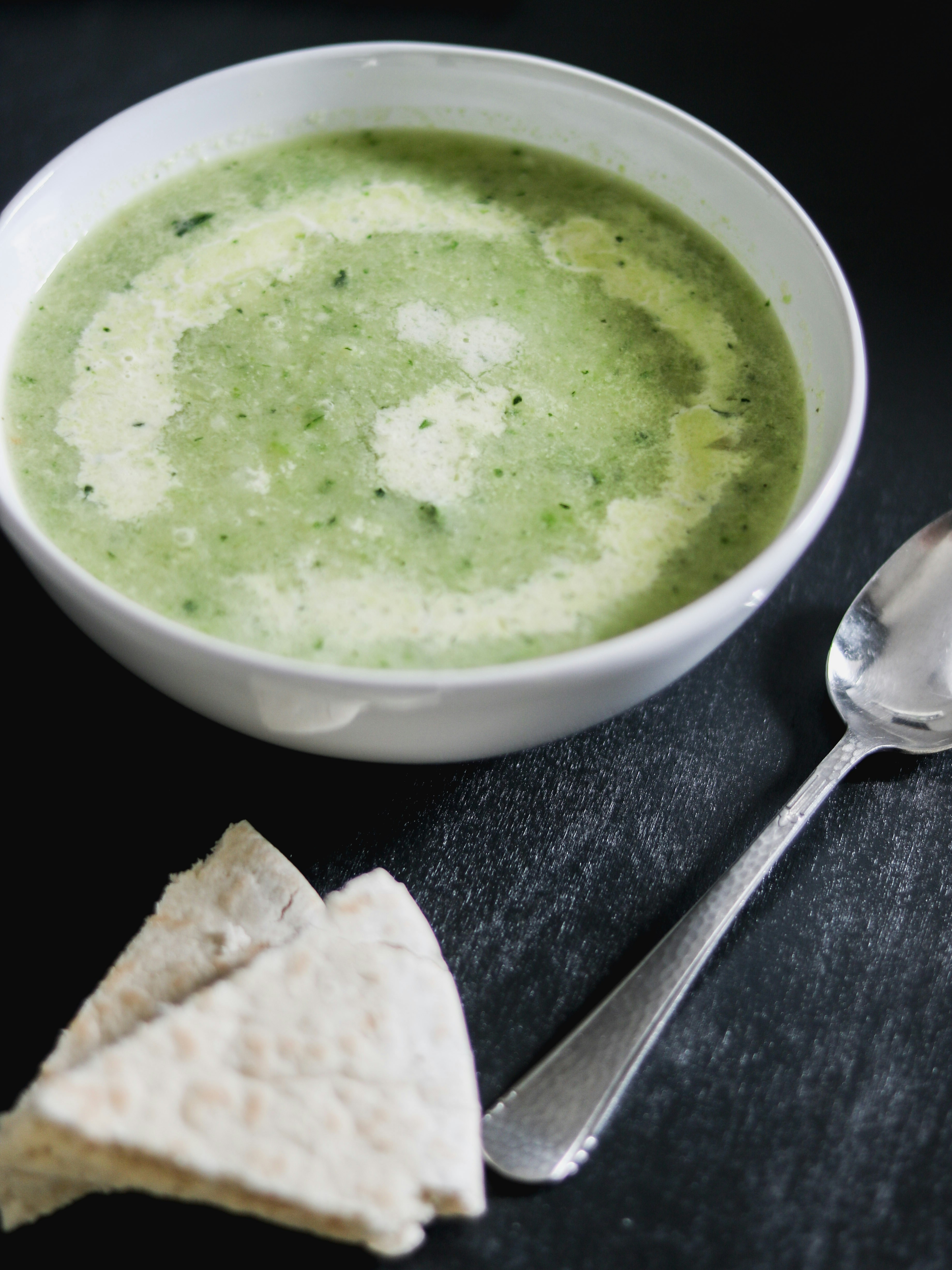 Soupe froide au concombre